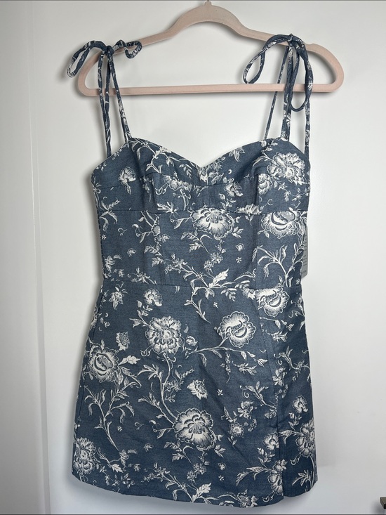 Amanda Uprichard Dresses & Skirts - Amanda Uprichard Navy and White Floral Mini Dress